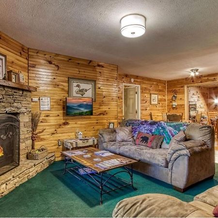 Sunset Ridge Cabin พิเจนฟอร์จ ภายนอก รูปภาพ