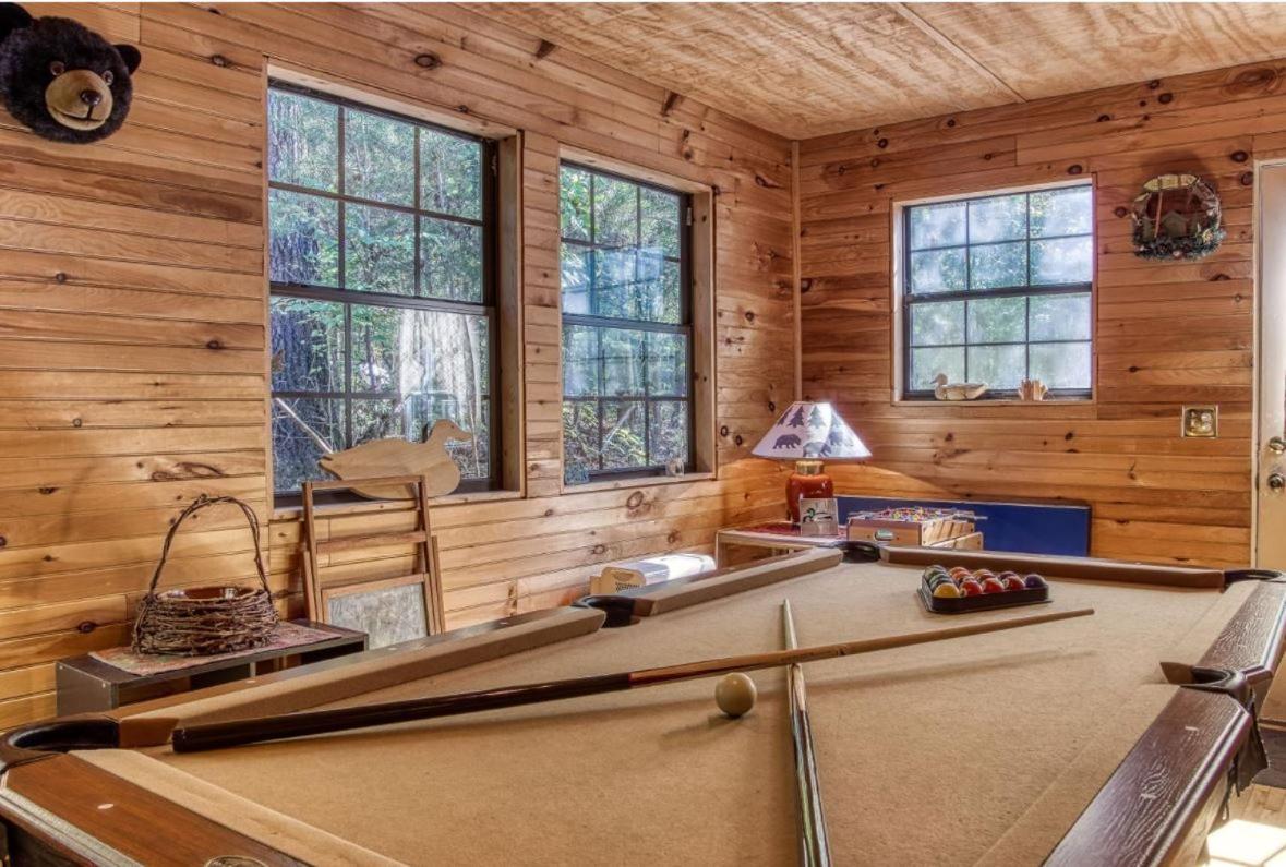 Sunset Ridge Cabin พิเจนฟอร์จ ภายนอก รูปภาพ